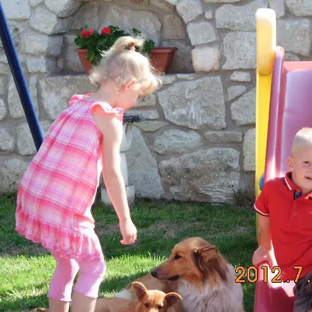 Benyei Fogado Panzio Es Etterem فندق مبيت وإفطار Erdőbénye