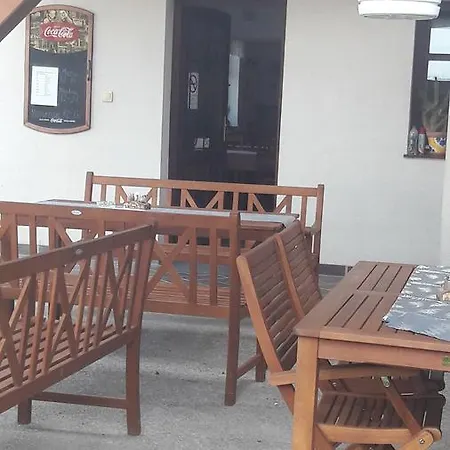 Benyei Fogado Panzio Es Etterem Erdőbénye